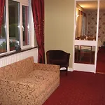 Vendégház Woodlawn House Cill Airne